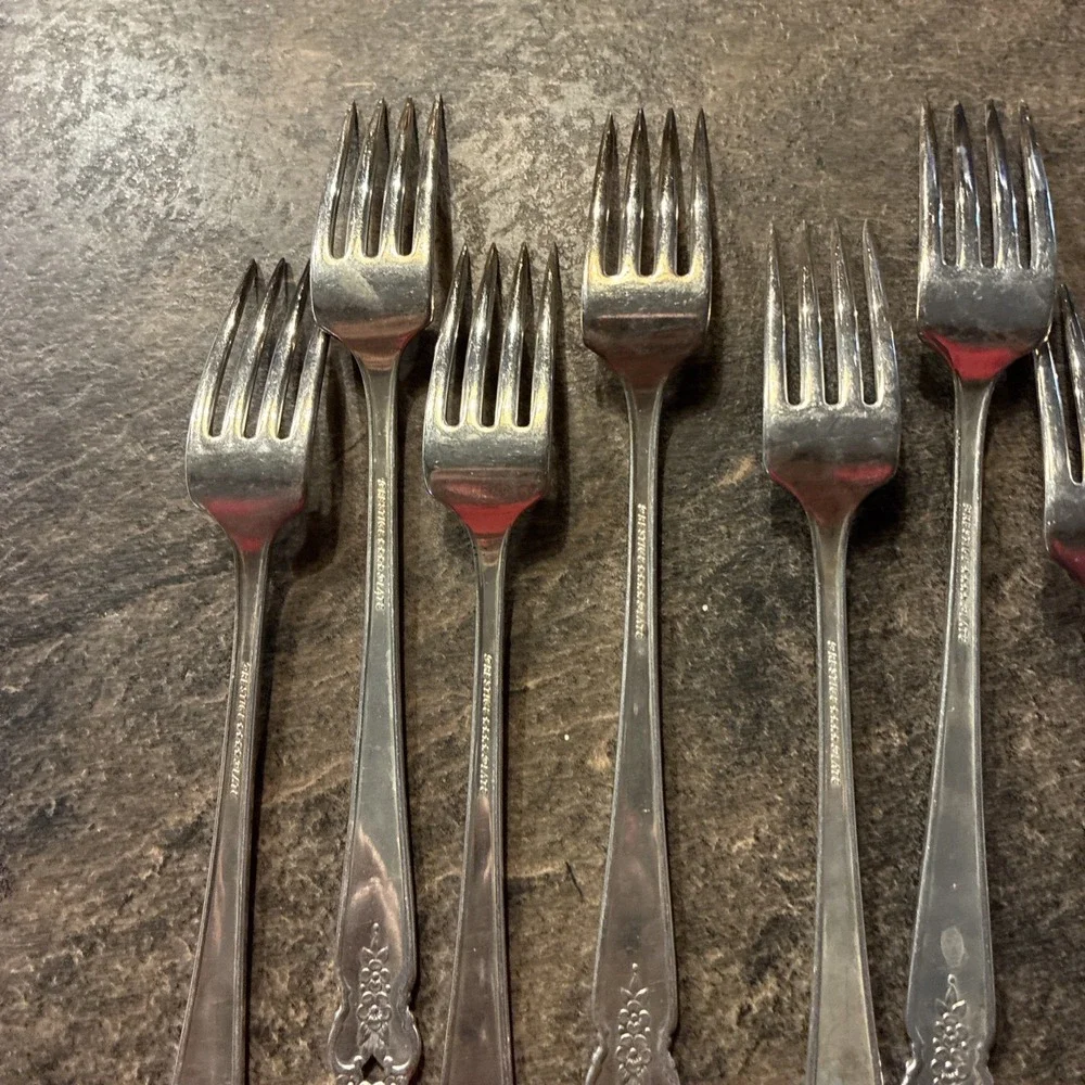 (10) Oneida Prestige Silverplate Dinner  Forks, 1951 Distinction
